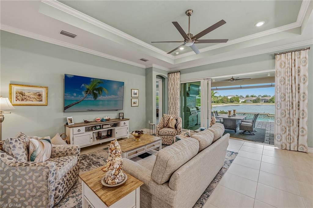 SUTTON CAY - Residential