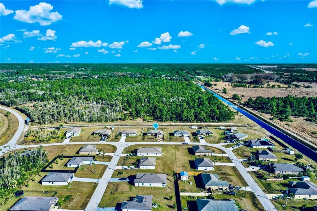 MIRROR LAKES - Residential