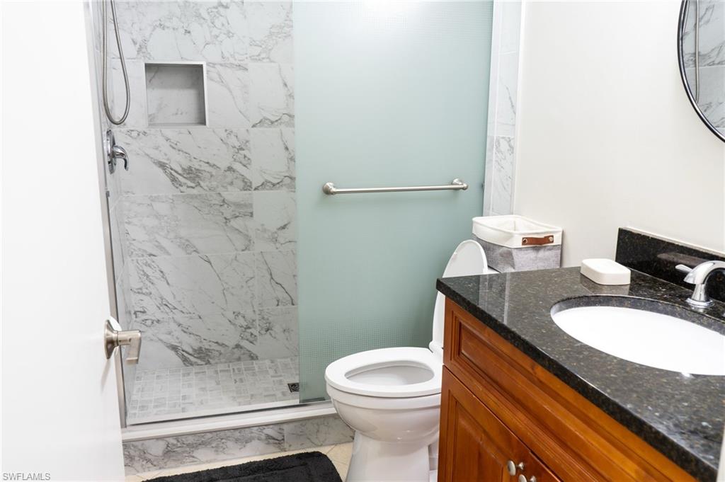 IMPERIAL PALMS - Residential Lease