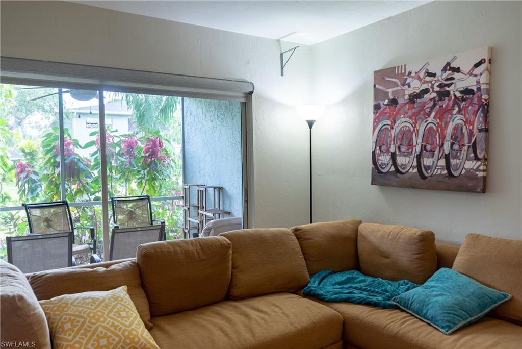 IMPERIAL PALMS - Residential Lease