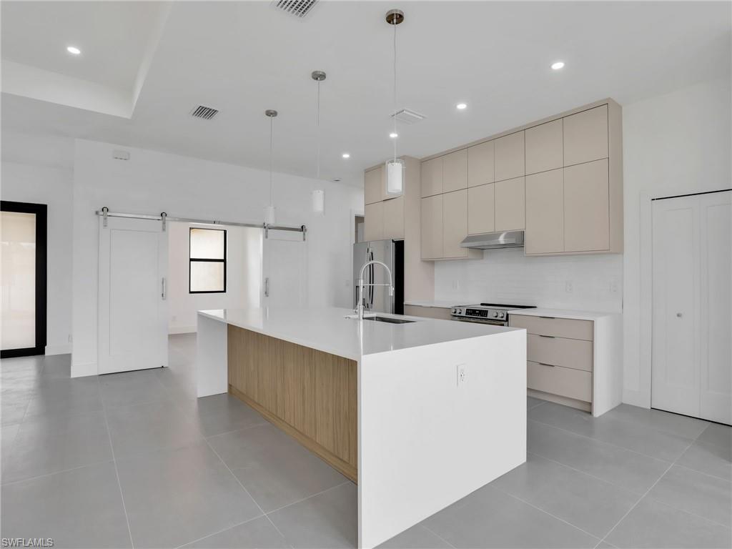 PORT CHARLOTTE - Residential Lease