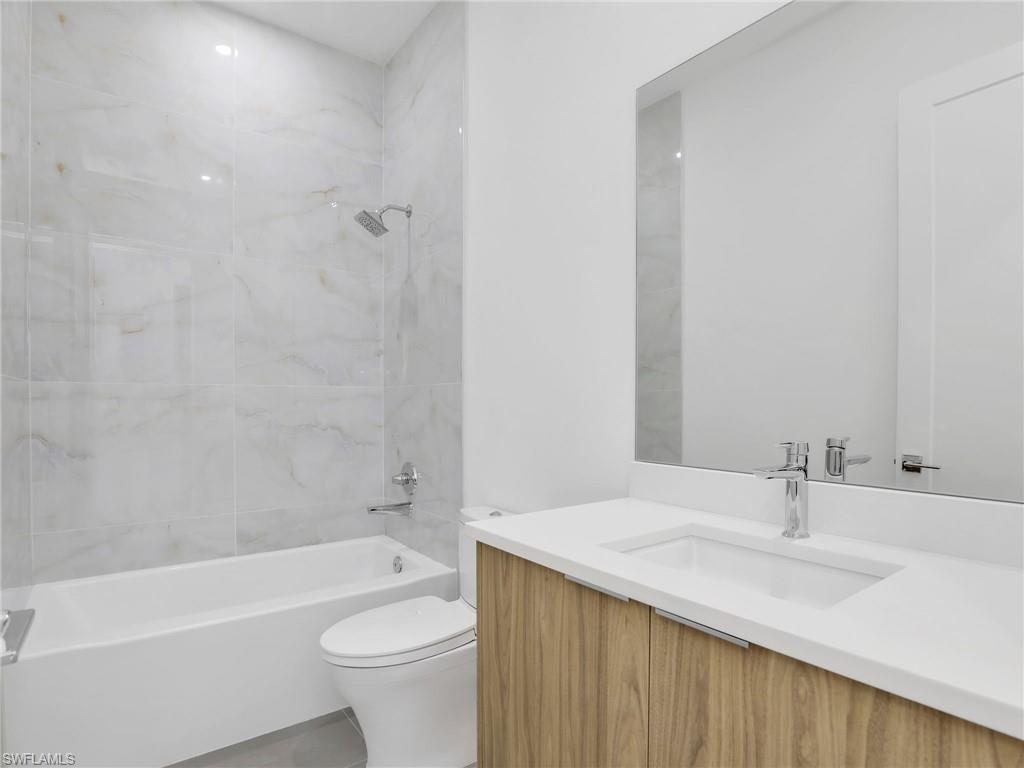 PORT CHARLOTTE - Residential Lease