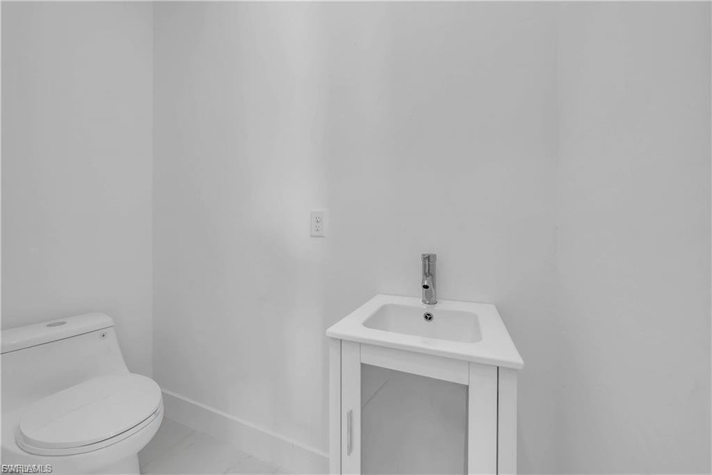 LEELAND HEIGHTS - Residential Lease