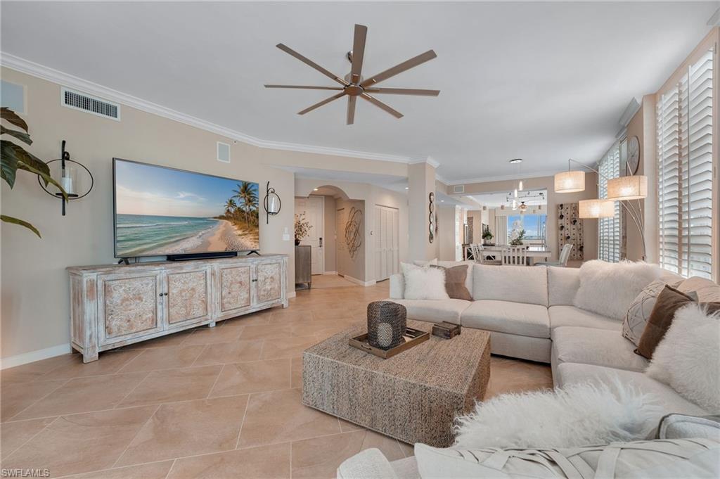 THE SHORES - Residential