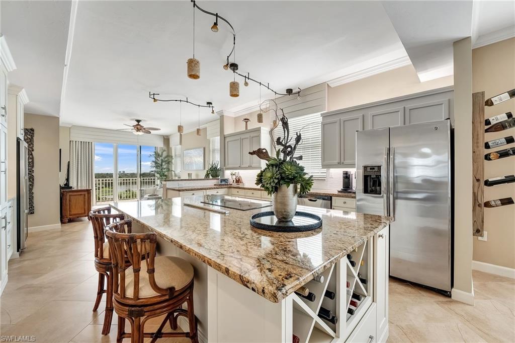 THE SHORES - Residential