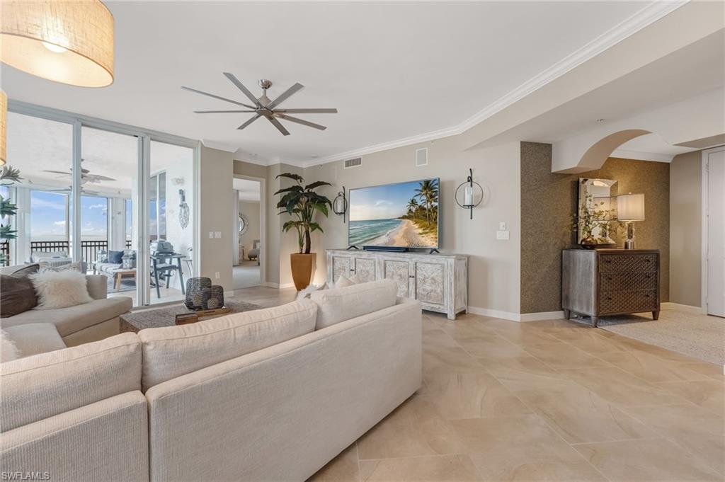 THE SHORES - Residential