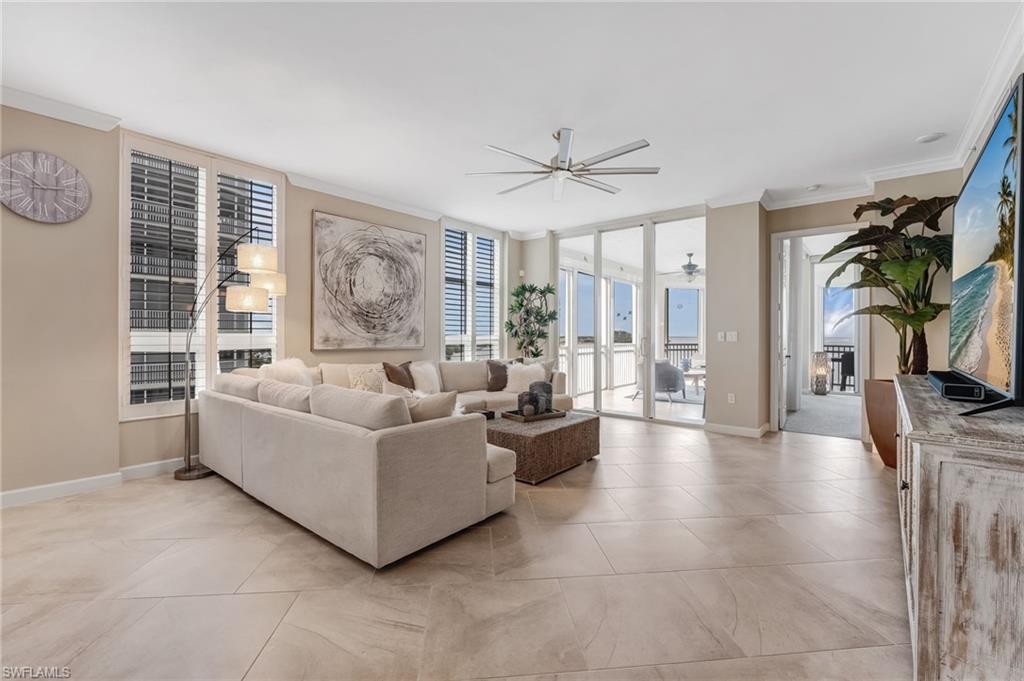 THE SHORES - Residential