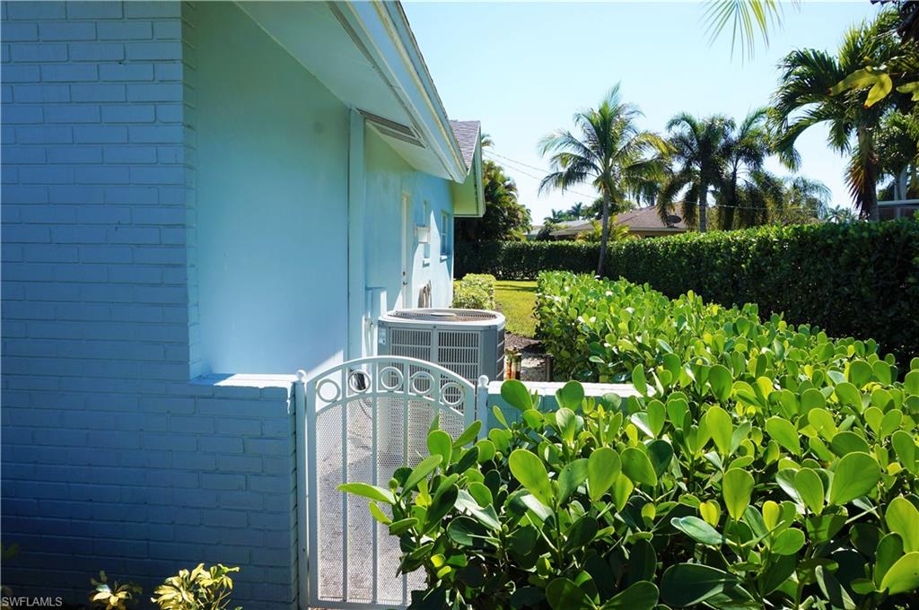 PALM RIVER ESTATES - Residential