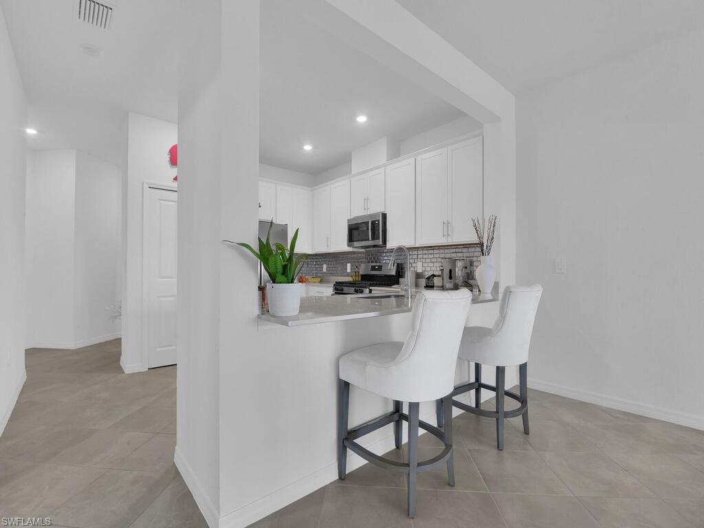 TUCKERS COVE - Residential