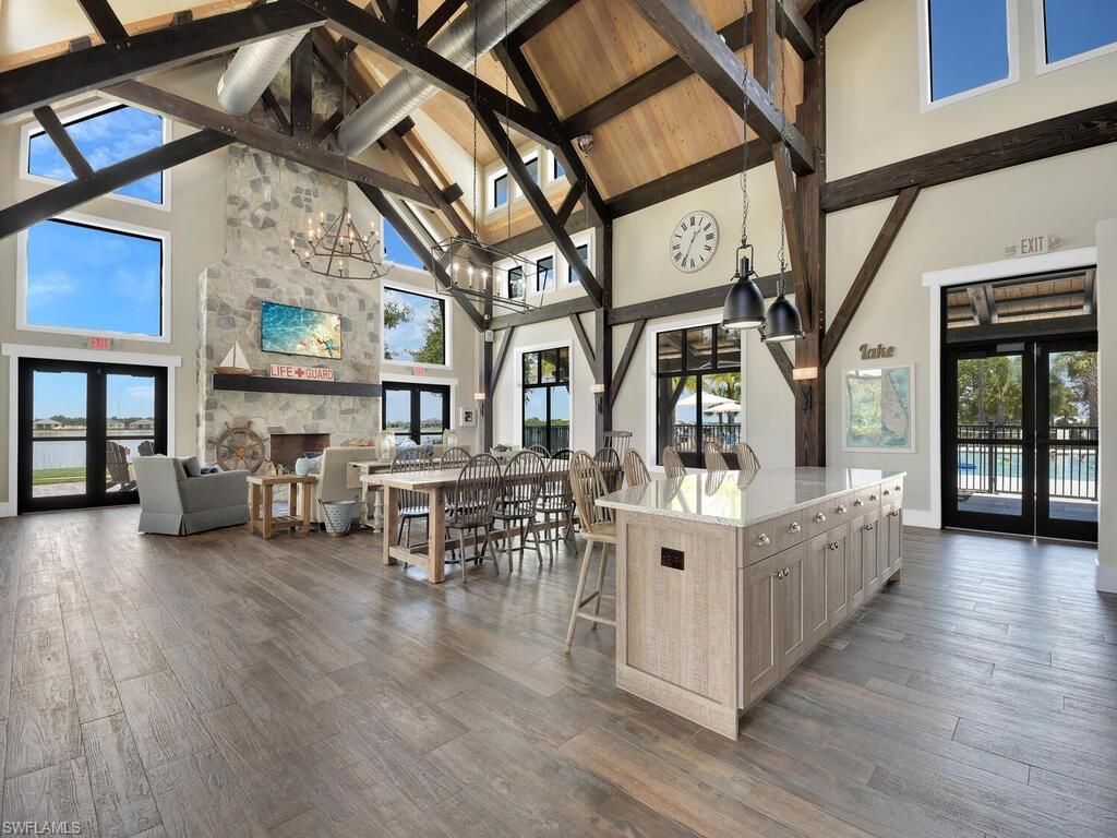 TUCKERS COVE - Residential