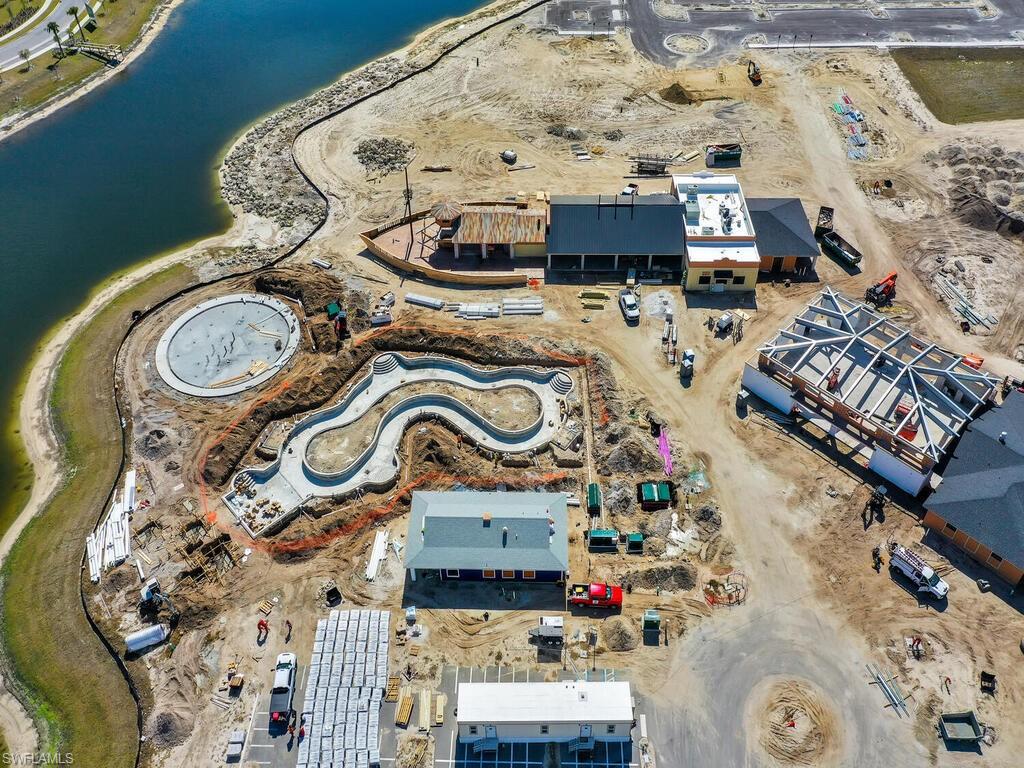 TUCKERS COVE - Residential