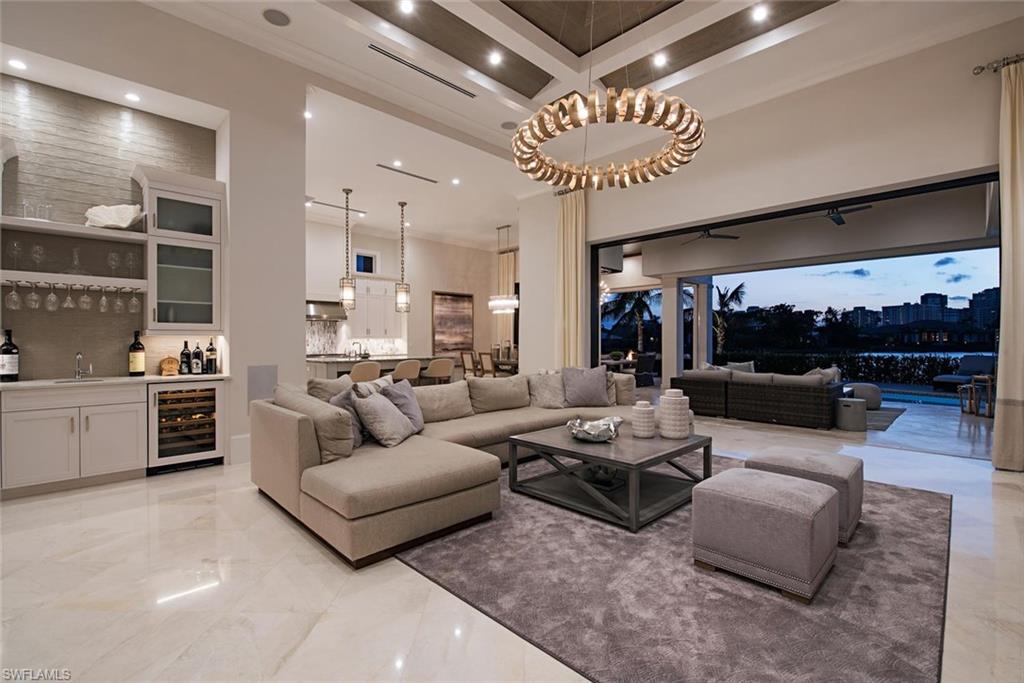 PARK SHORE - Residential