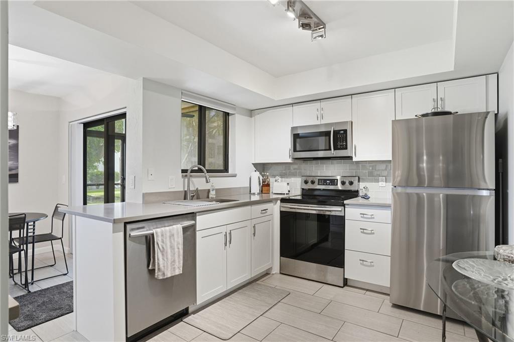 LAKEWOOD - Residential