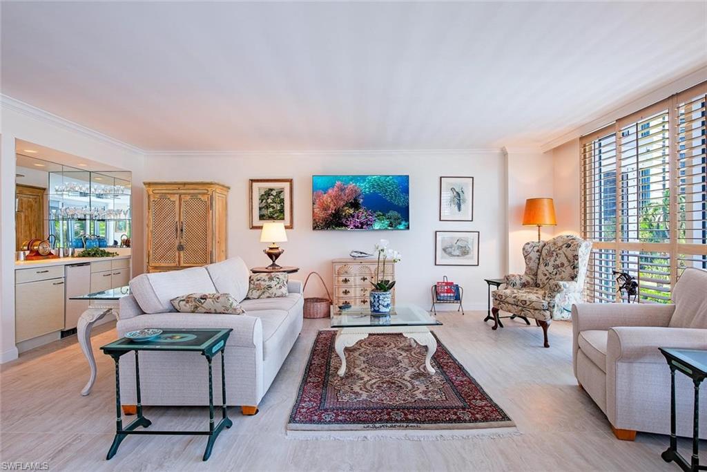 MONACO BEACH CLUB - Residential