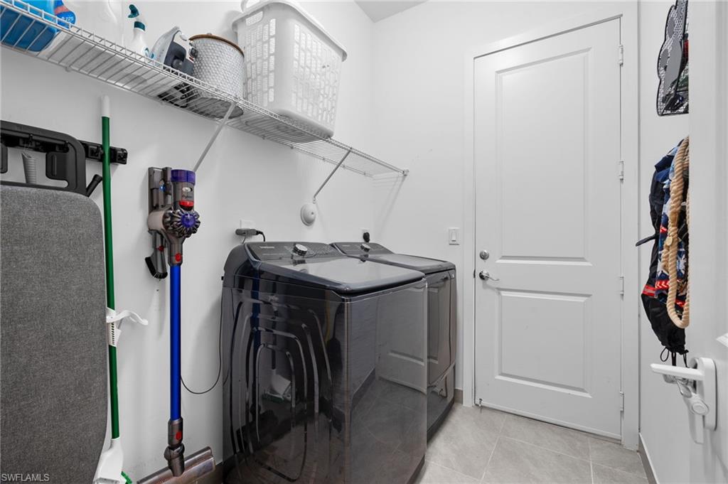 MAPLE RIDGE - Residential