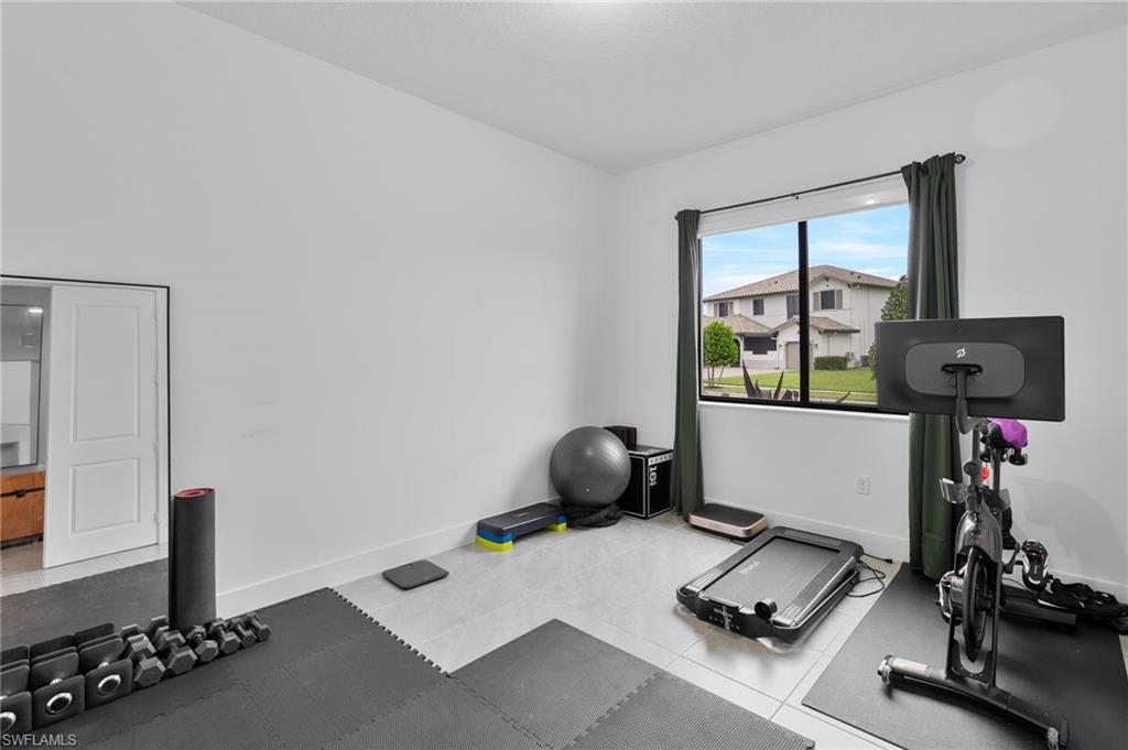 MAPLE RIDGE - Residential