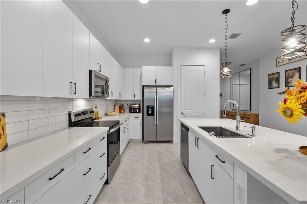 MAPLE RIDGE - Residential