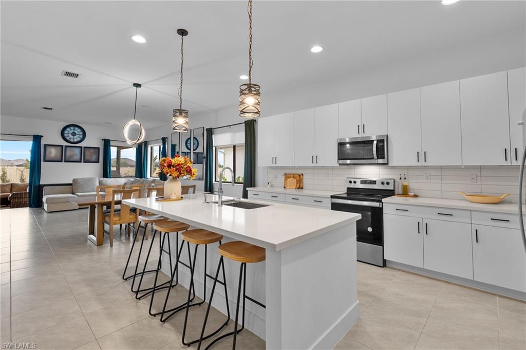 MAPLE RIDGE - Residential