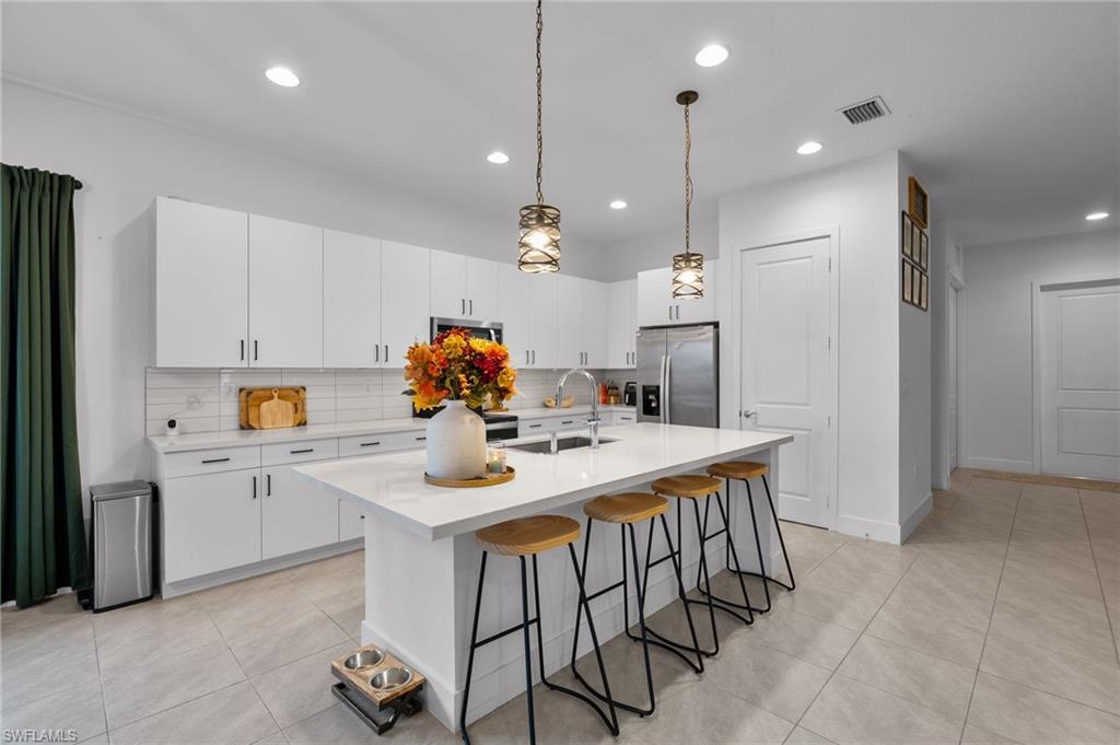 MAPLE RIDGE - Residential