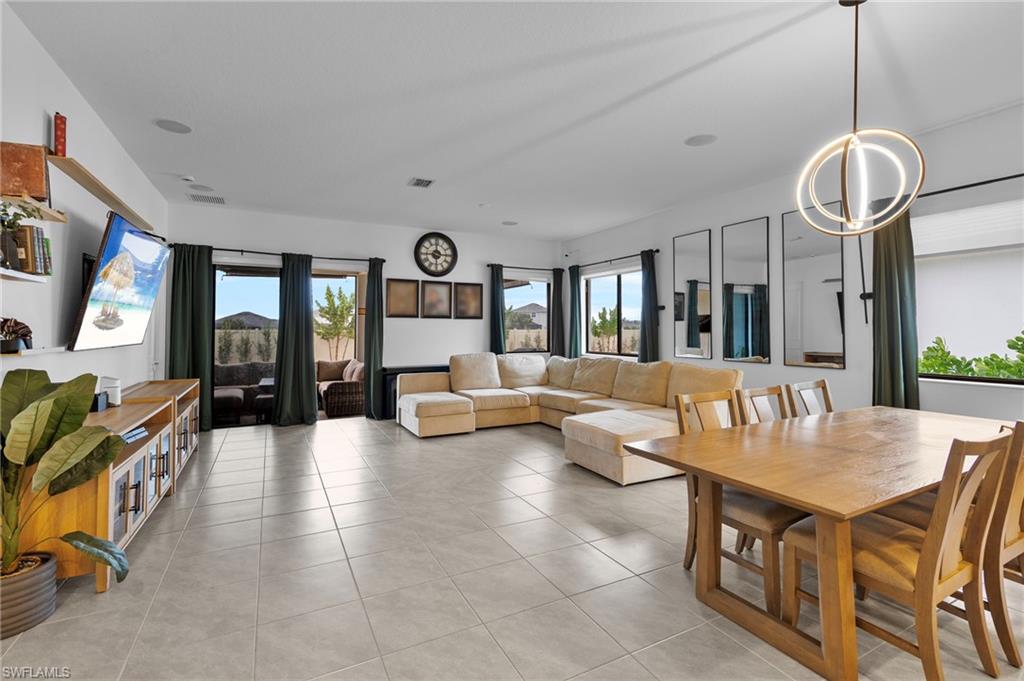 MAPLE RIDGE - Residential