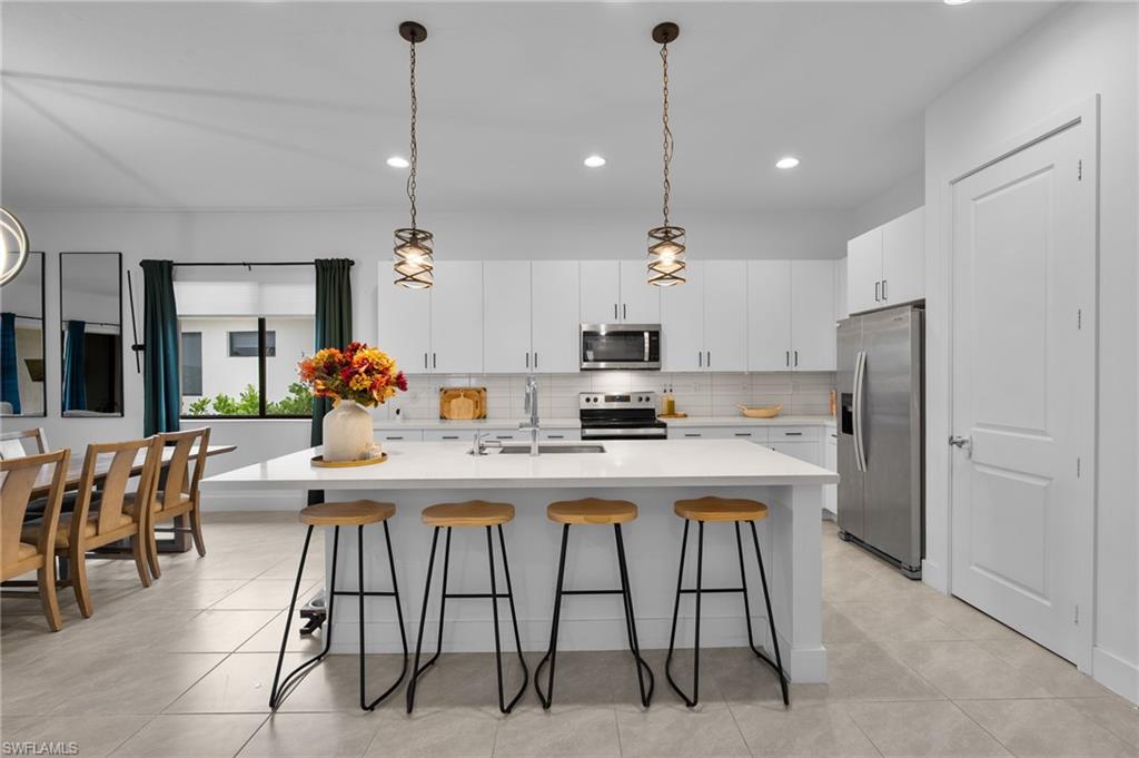 MAPLE RIDGE - Residential