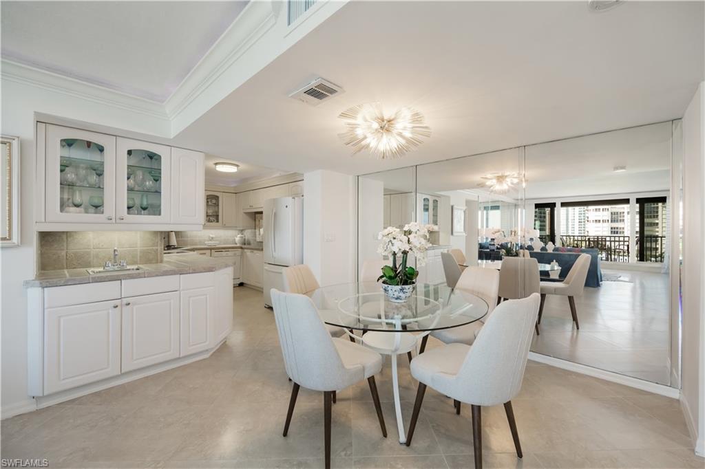 4005 Gulf Shore BLVD N 705