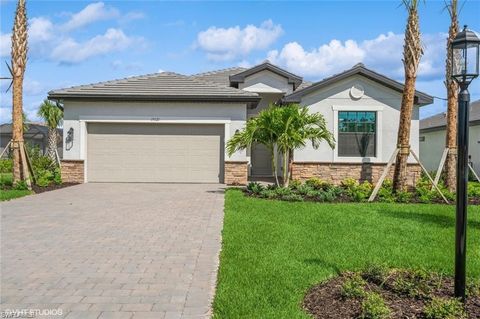 19121 Hinkley DR ESTERO FL 33928