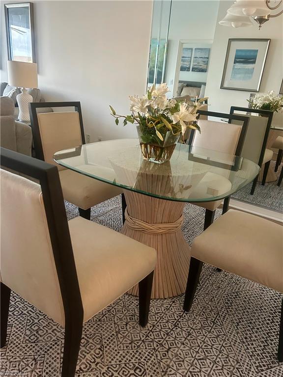 GOLFVIEW GOLF & RACQUET CLUB - Residential Lease