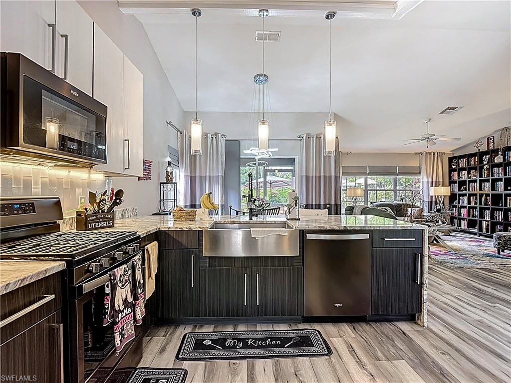 DEL VERA COUNTRY CLUB - Residential