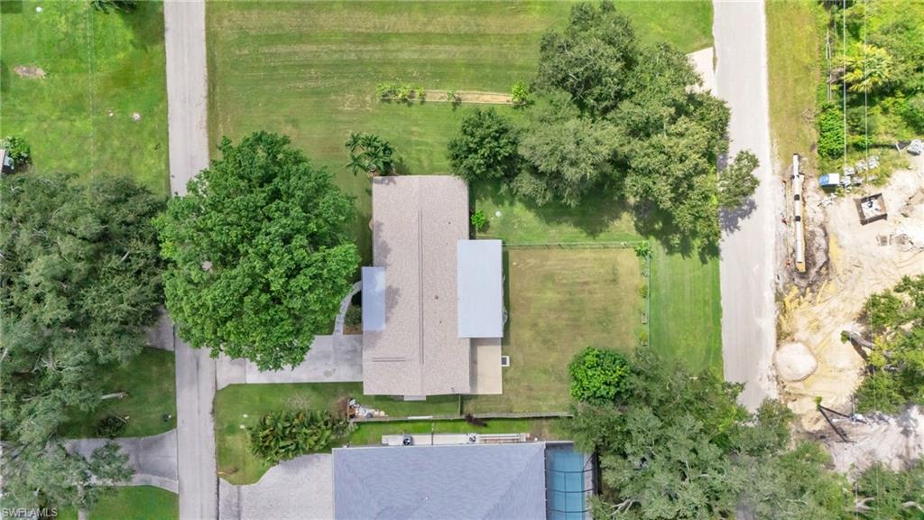 RIVER MANOR - Residential