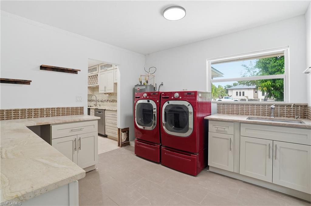 RIVER MANOR - Residential