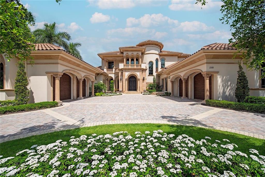 Photo of 2581 ESCADA DR, NAPLES, FL 34109 (MLS # 226028398)