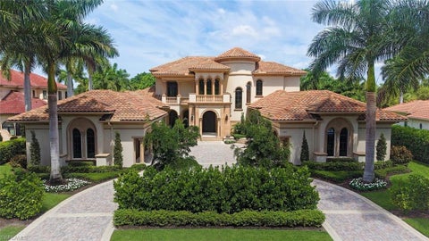 Photo of 2581 ESCADA DR, NAPLES, FL 34109 (MLS # 226028398)