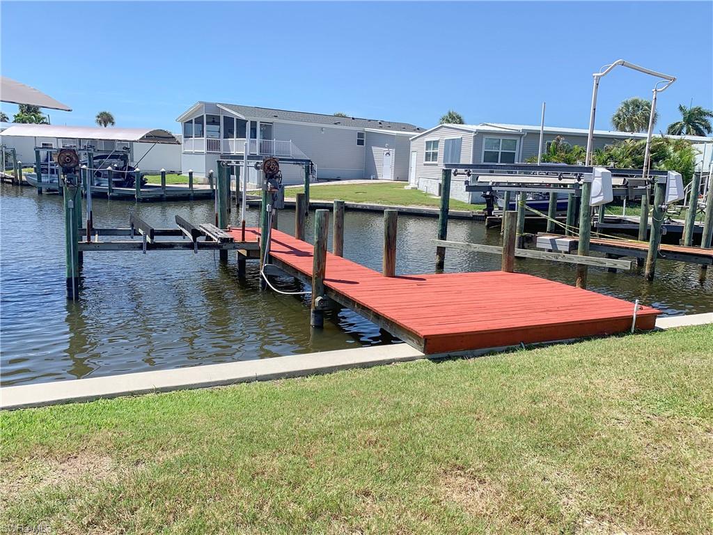 BAYSIDE ESTATES - Land