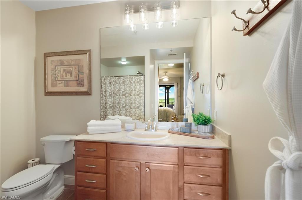 THE RESIDENCES AT COCONUT POINT - Residential