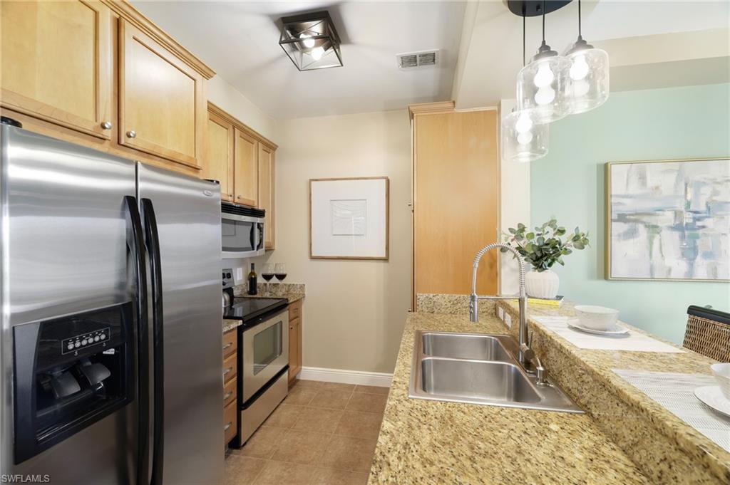 THE RESIDENCES AT COCONUT POINT - Residential