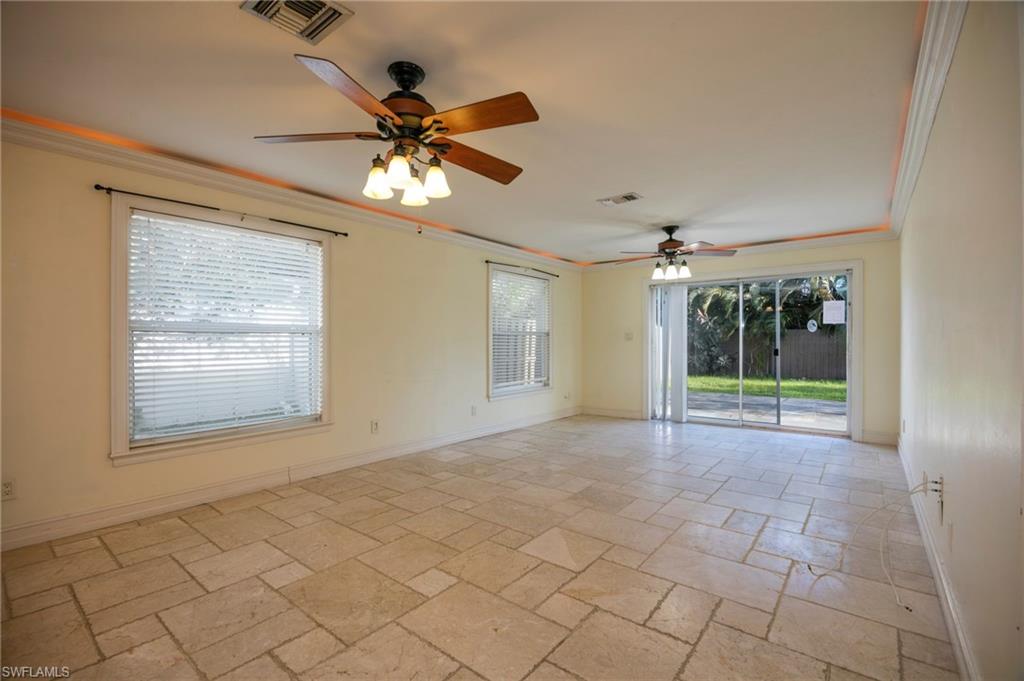 NAPLES PARK - Residential