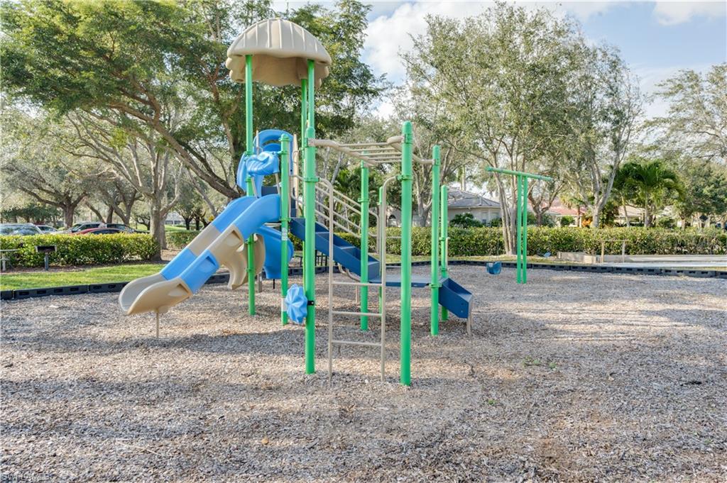 HERITAGE GREENS - Residential