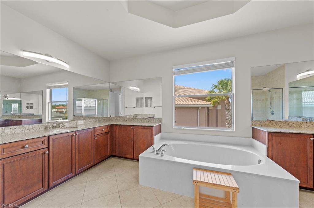 BOTANICA LAKES - Residential