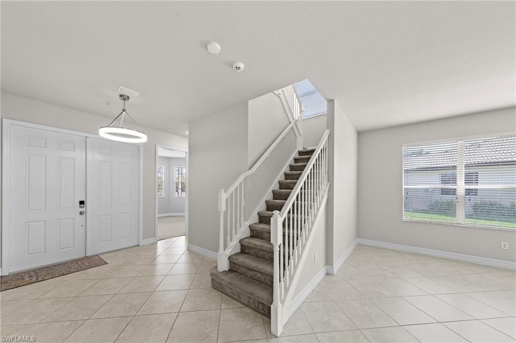 BOTANICA LAKES - Residential