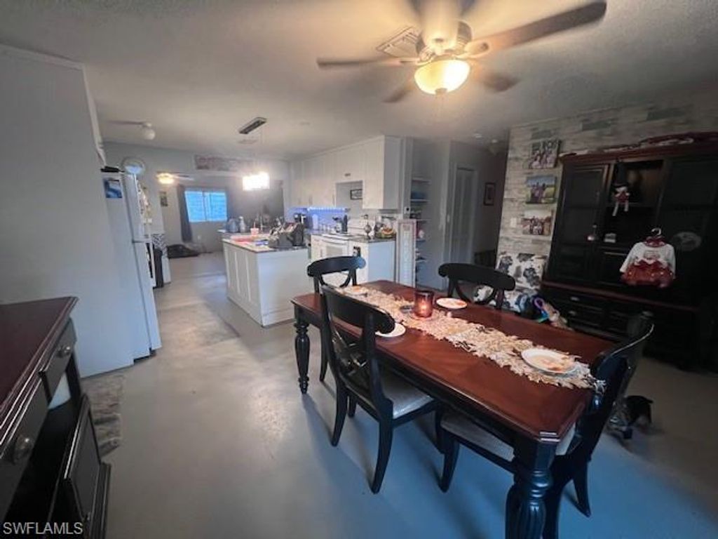 Photo of 15054 Buckeye DR, FORT MYERS, FL 33905 (MLS # 2025018269)
