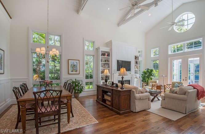 OLDE NAPLES - Residential