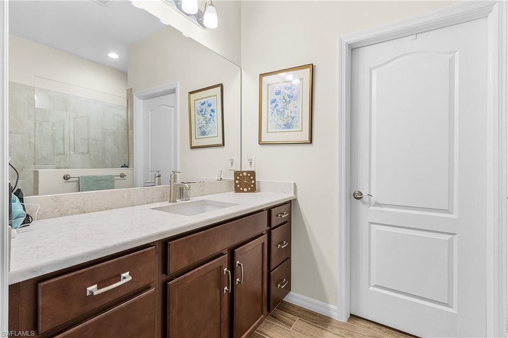 COCONUT COVE - Residential