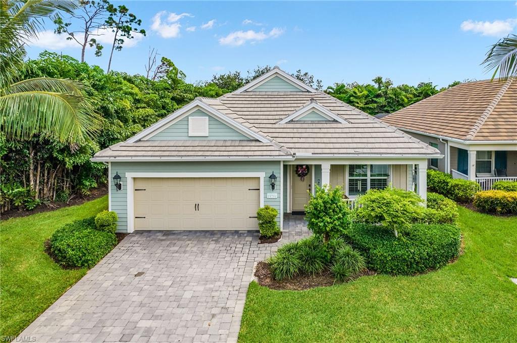 COCONUT COVE - Residential