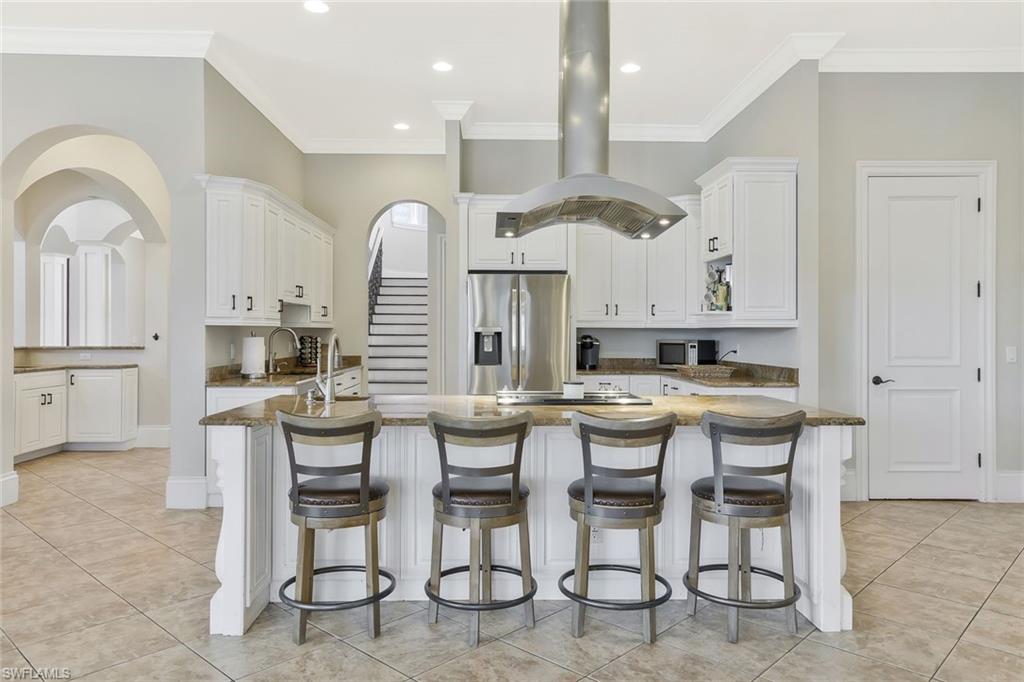 MARCO BEACH - Residential