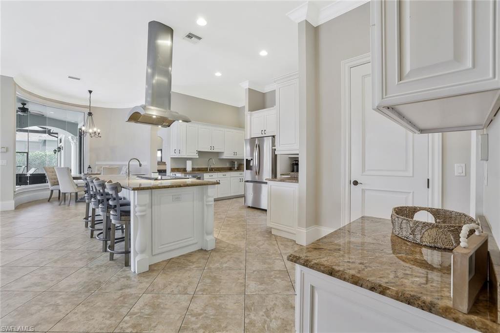 MARCO BEACH - Residential