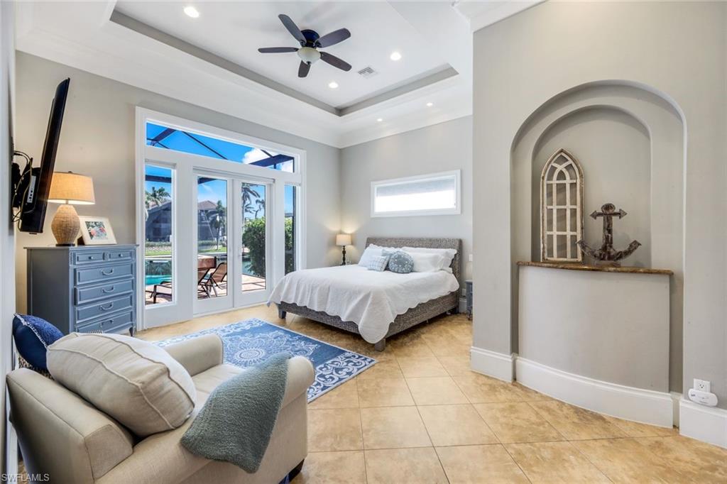 MARCO BEACH - Residential