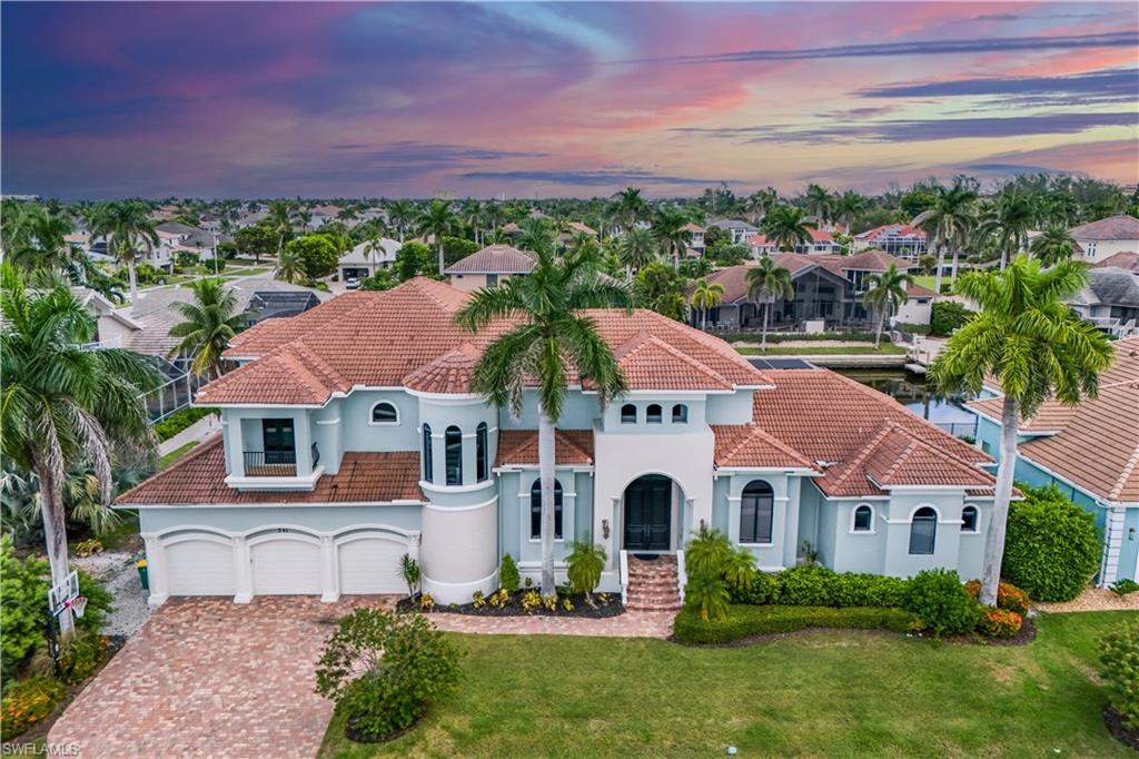 MARCO BEACH - Residential