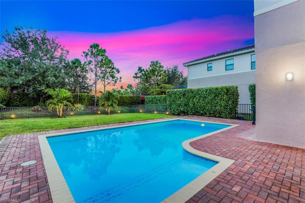 RIVERSTONE - Residential