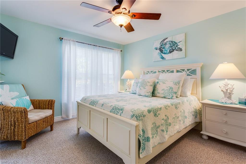 COURTYARD AT KINGS LAKE - Residential